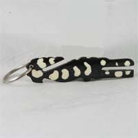 African Hut Keyring Crocodile Made From Bone (CASE OF 6 x 10g)